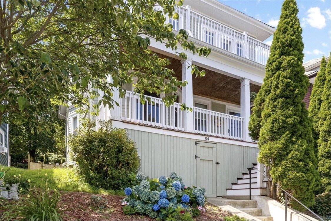 84 Brayton Rd. - Brighton