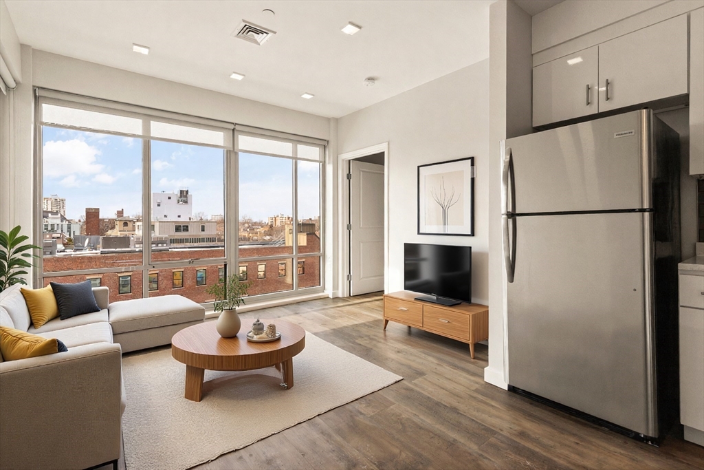 10 Essex St. - Central Square