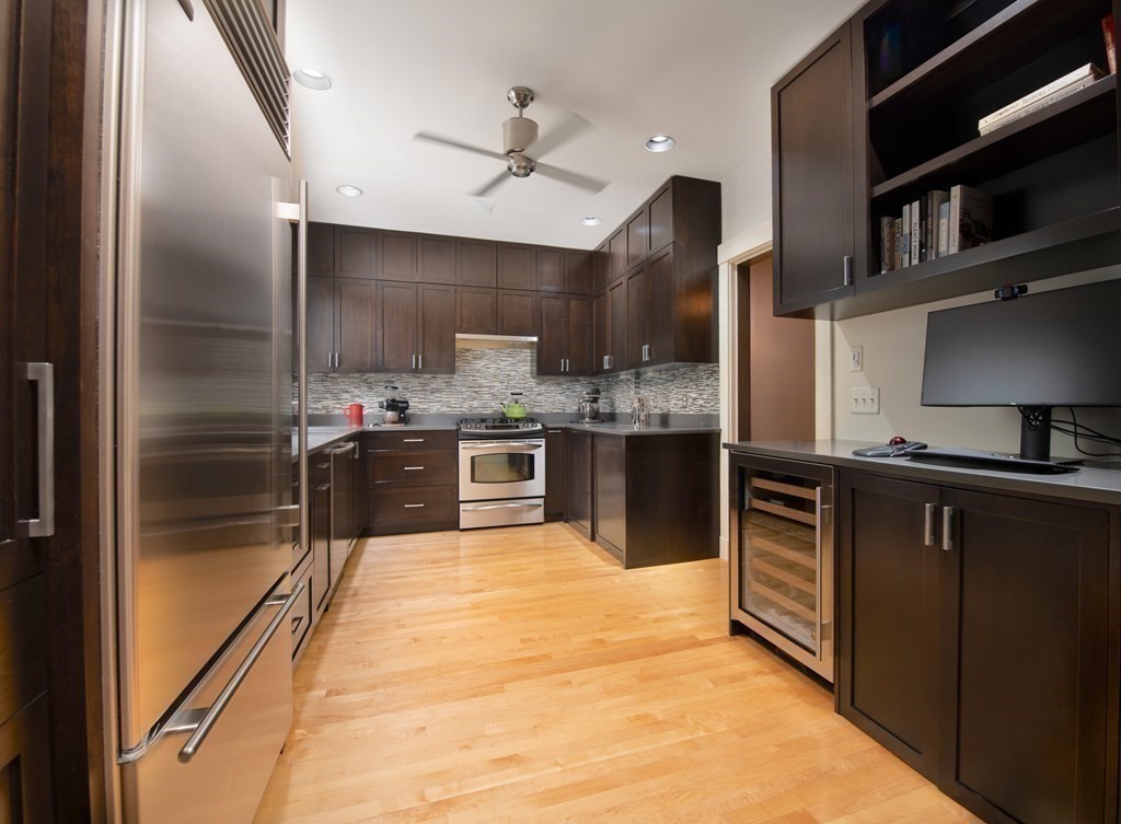 31 Linnaean St. - Harvard Square