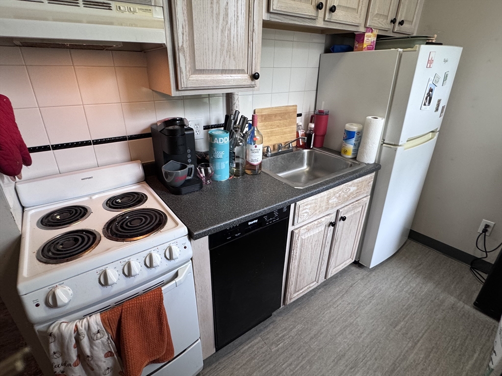 206 Chestnut Hill Ave. - Brighton
