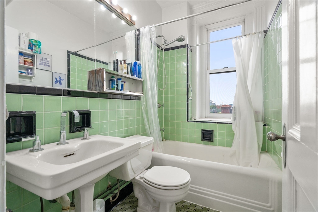 8 Garrison St. - Back Bay