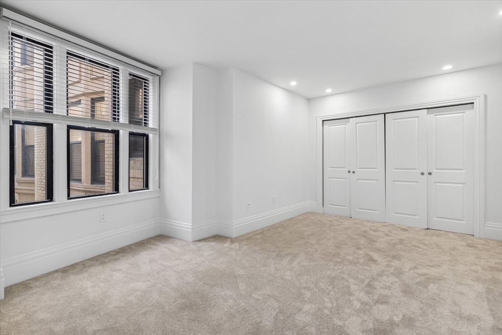 390 Commonweath Ave. - Back Bay