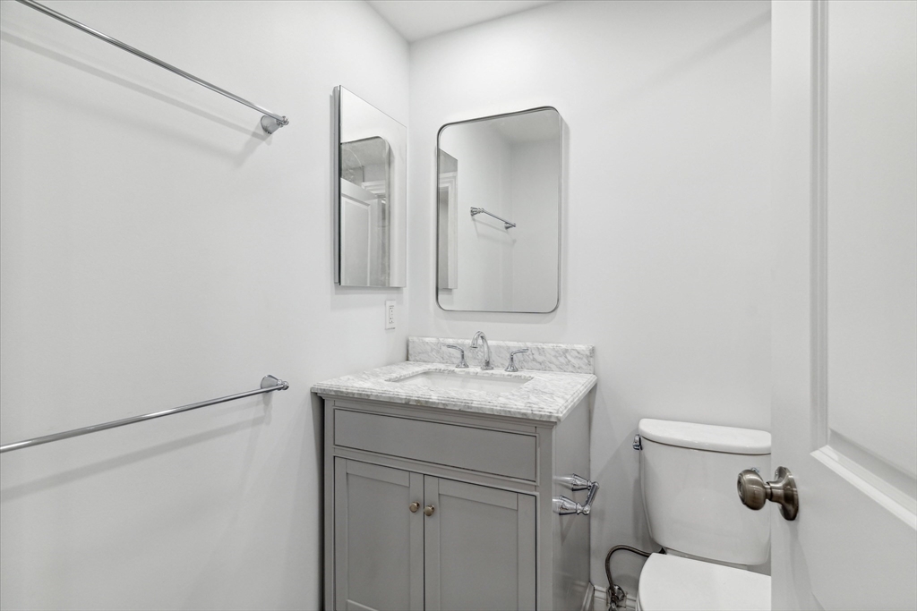390 Commonweath Ave. - Back Bay
