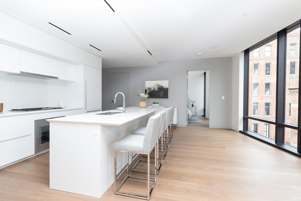 10 Farnsworth - Seaport District