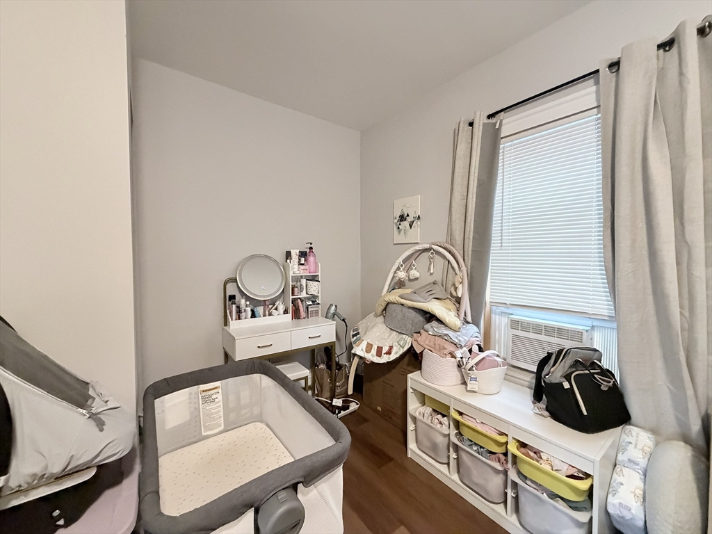 38 Woodford - Roxbury