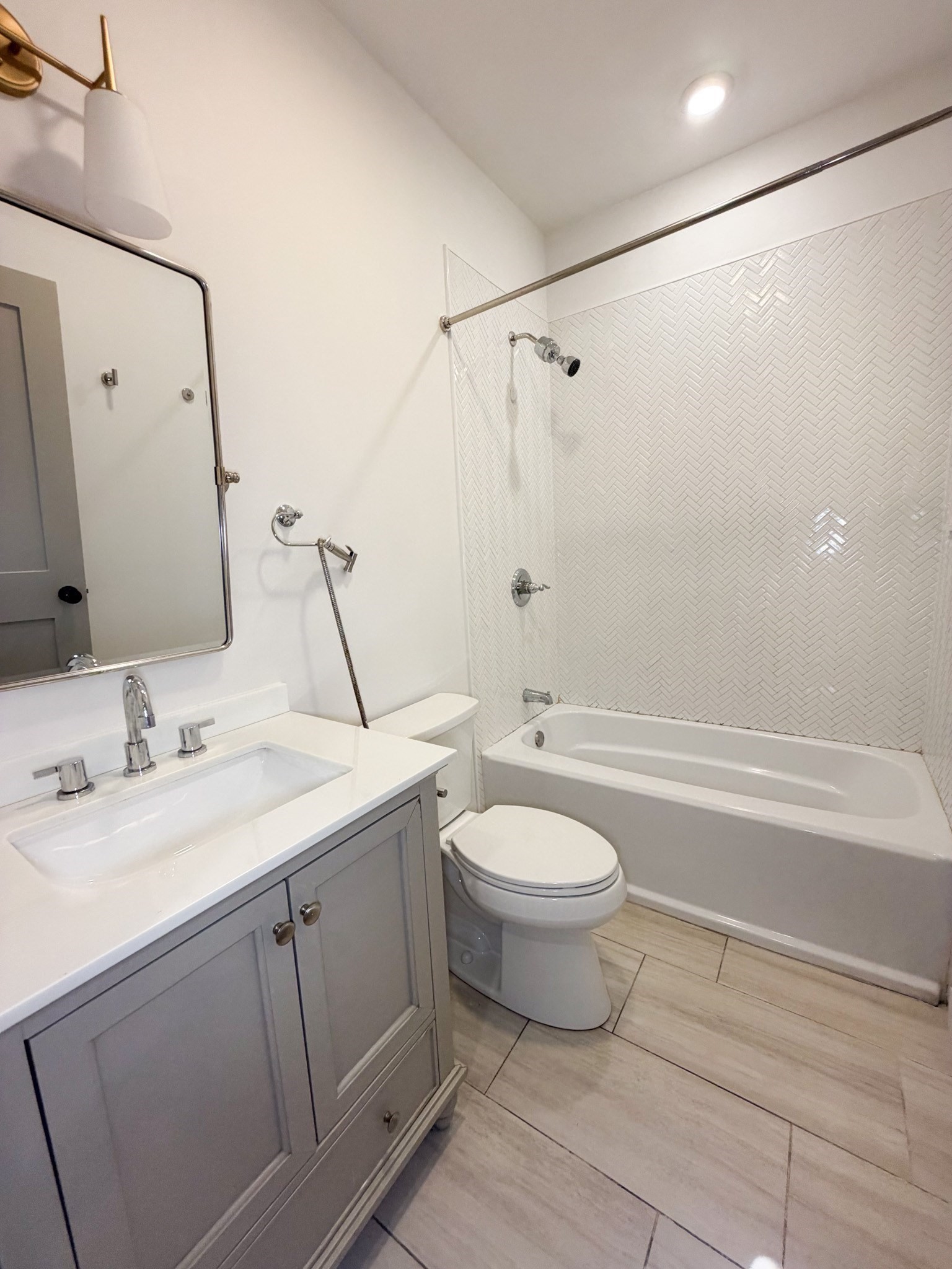 15 Maywood - Roxbury