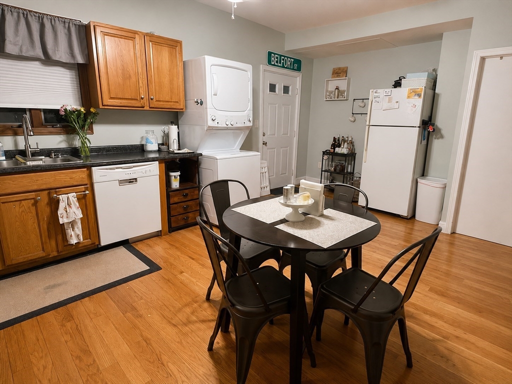3 Sexton Ct. - Dorchester