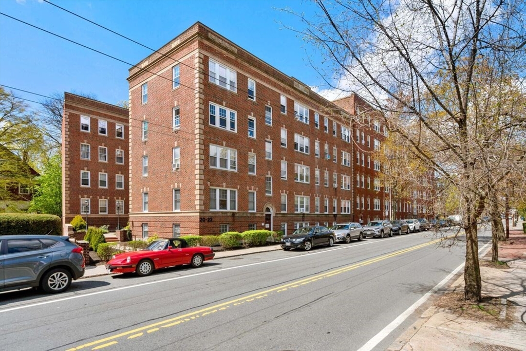 20-22 Concord Ave. - West Cambridge