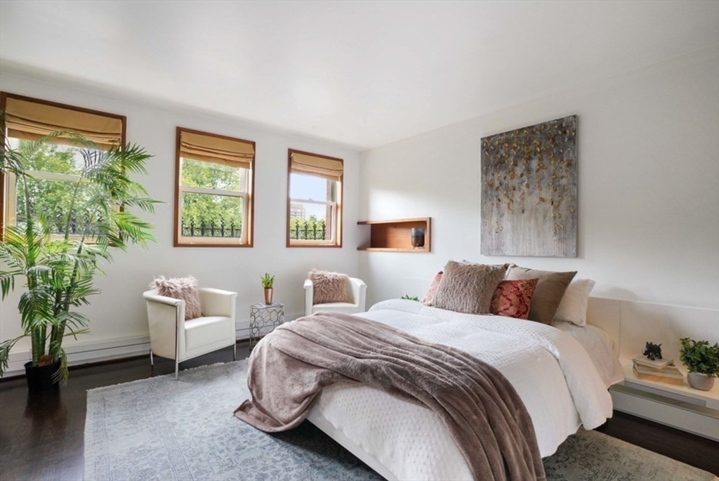 132 Commonwealth - Back Bay