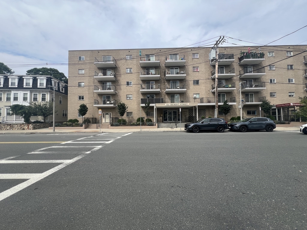 121 Tremont St. - Brighton