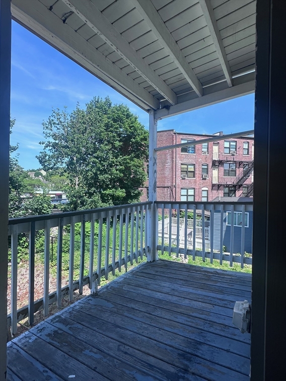 39 West Walnut Park - Roxbury