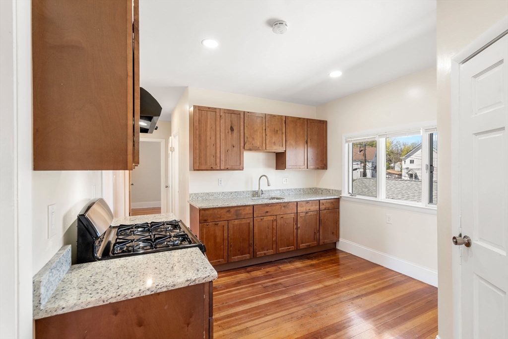14 Child St. - Hyde Park
