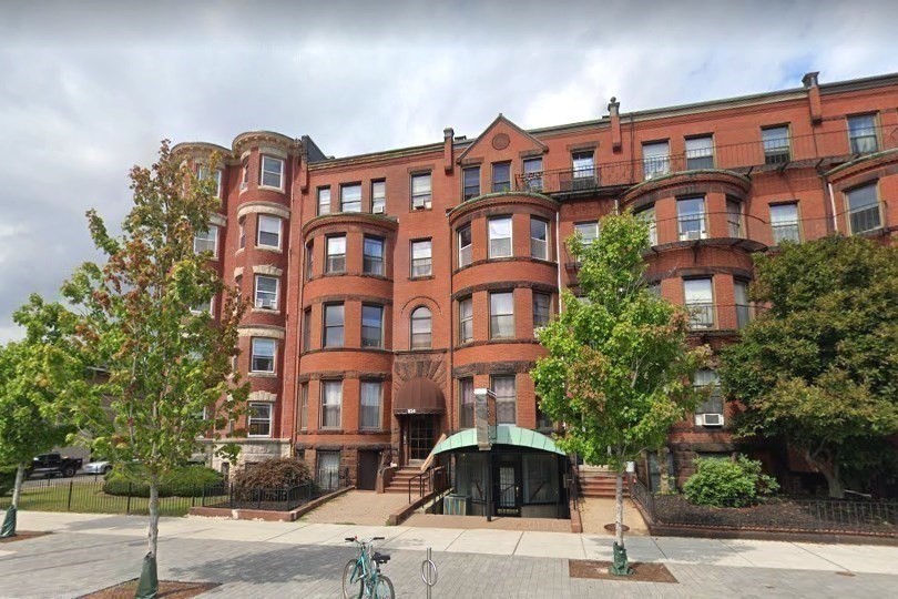 924 Beacon St. - Fenway