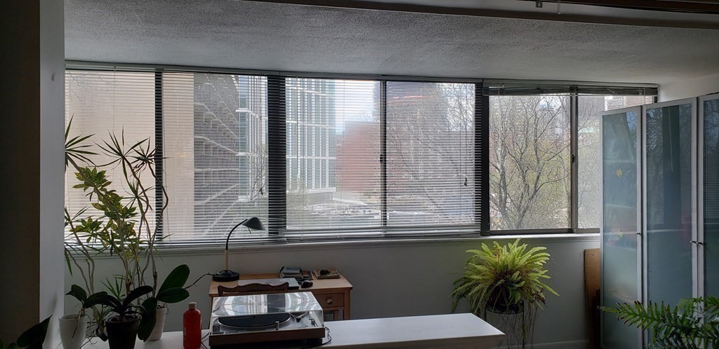 6 Whittier Pl. - West End