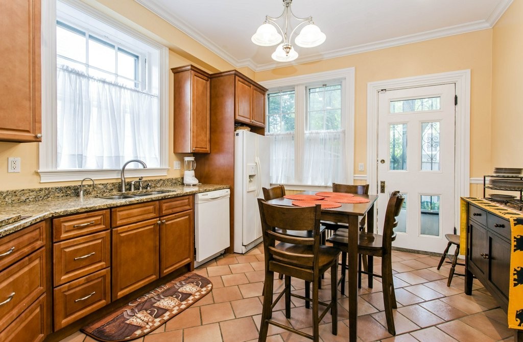 82 Highland St. - Roxbury