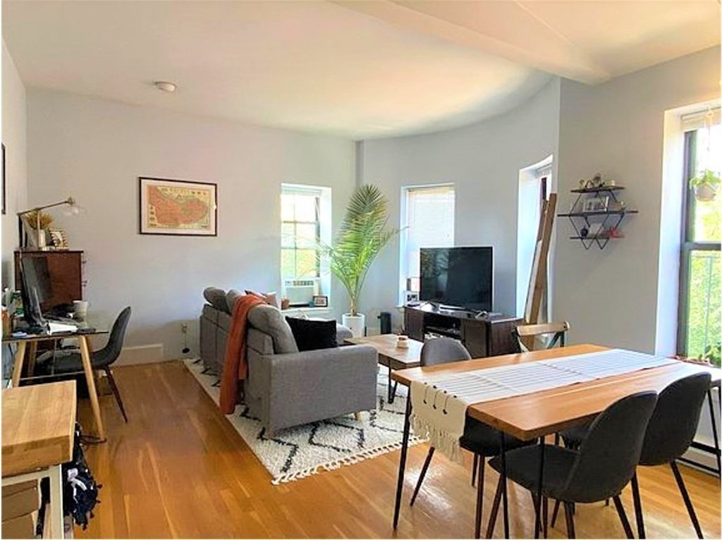 533 Columbus Ave. - South End