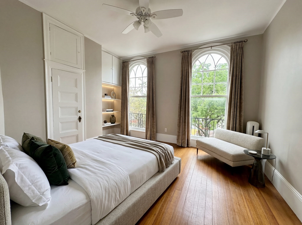 1683 Beacon St. - Washington Square