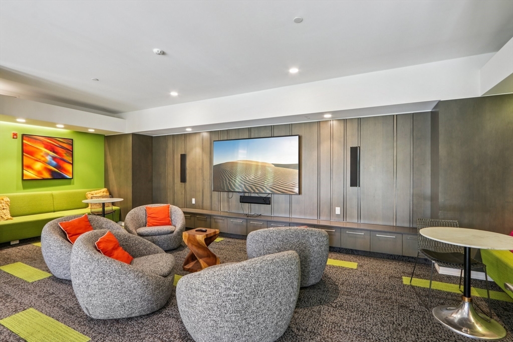 77 New - West Cambridge