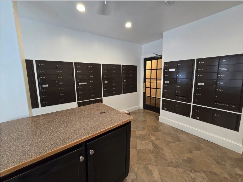 66 Queensberry - Fenway