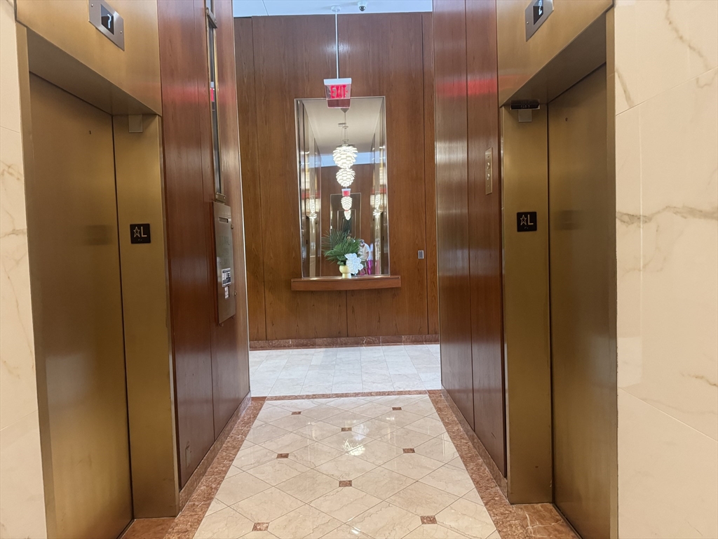 65 India Row - Waterfront