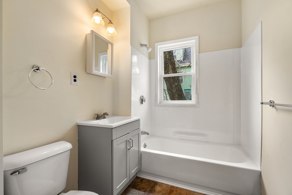 10 Royal - Allston