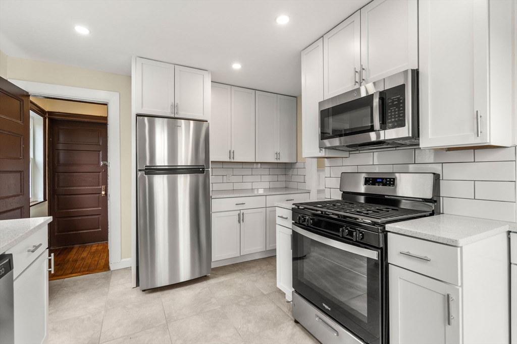 10 Royal - Allston