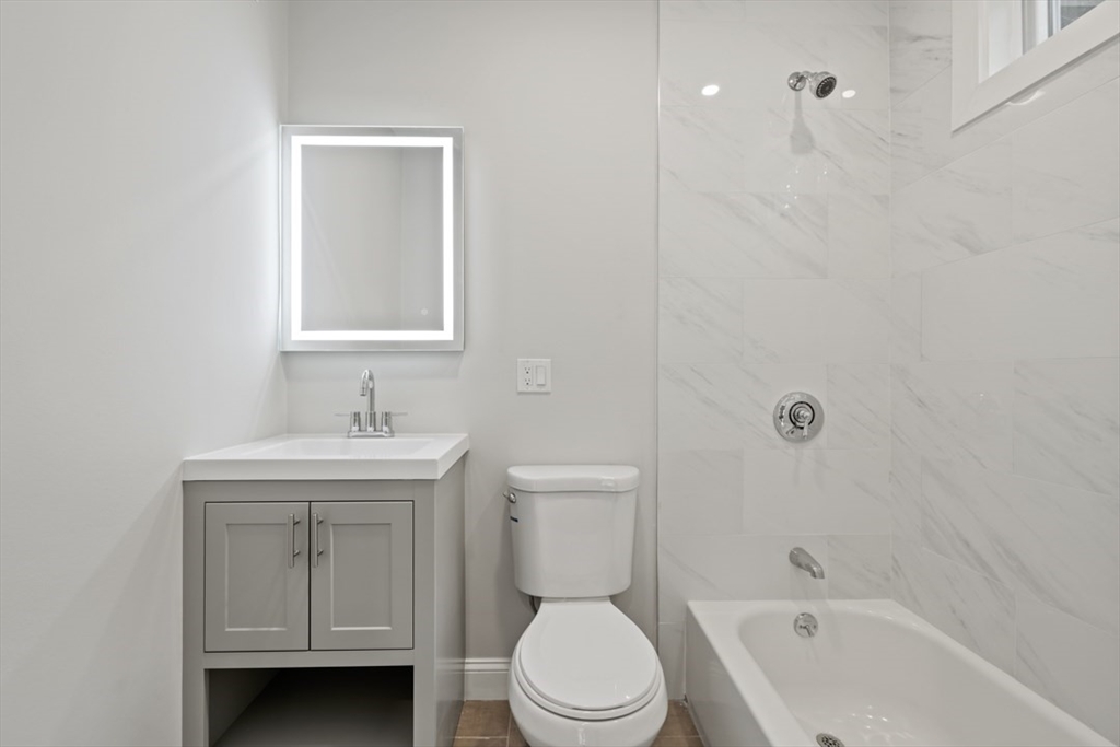 580 Ashmont - Dorchester