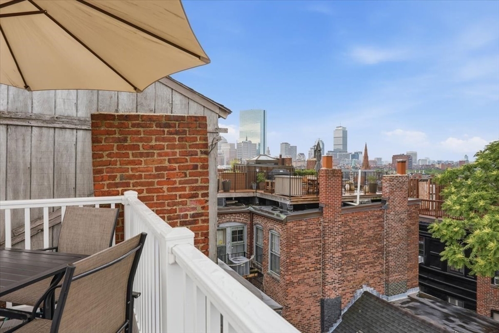 6 Goodwin Pl. - Beacon Hill
