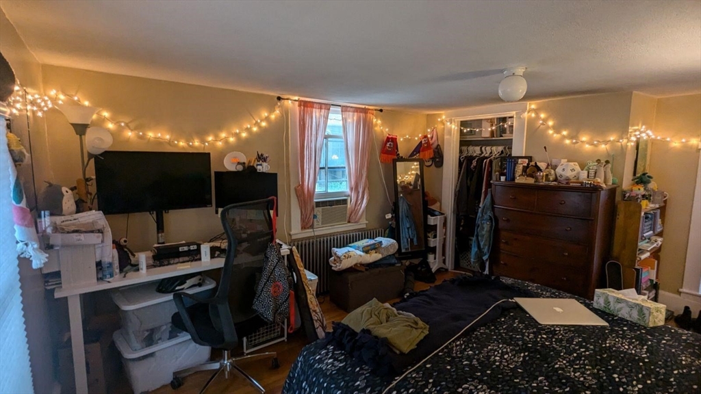 152 Kelton - Allston