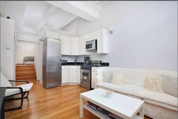 12 Stoneholm St. - Fenway