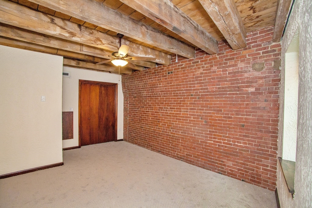 146 Commercial St. - North End