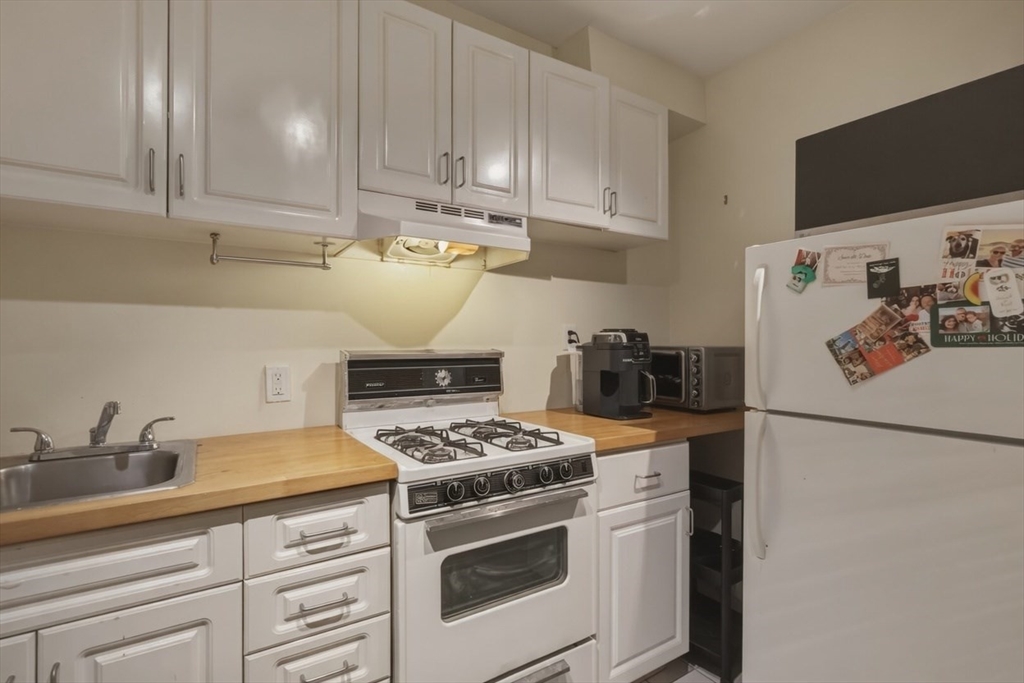 241 West Newton St. - Back Bay