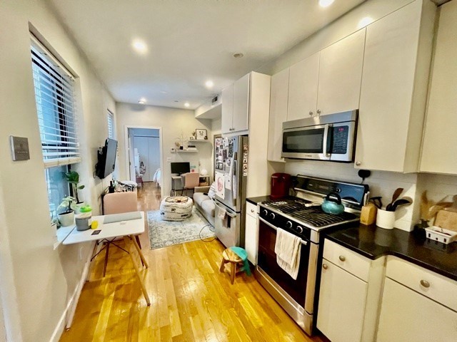 419 Hanover - North End