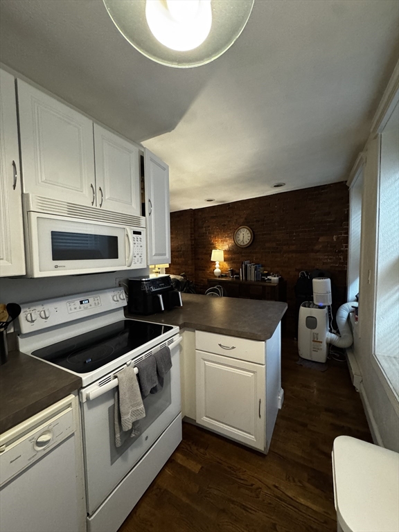 8 Battery St. - North End