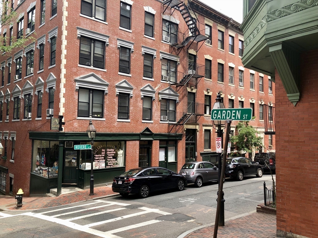 49 Garden St. - Beacon Hill