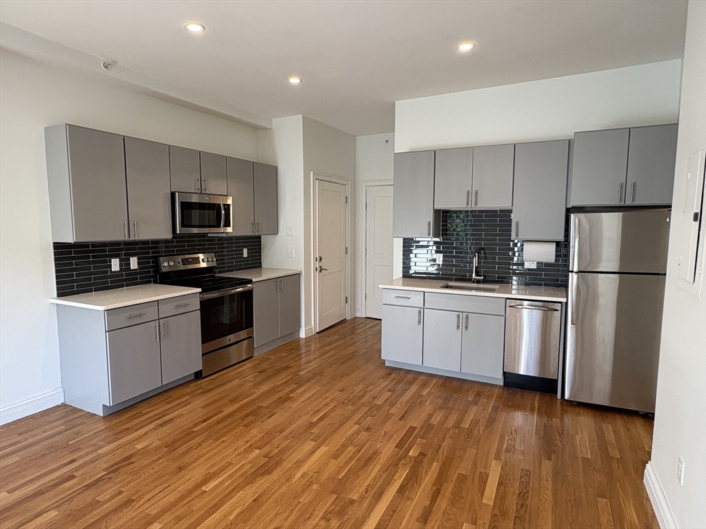 166 Newbury St. - Back Bay