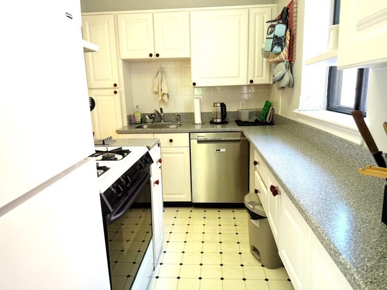 69 Strathmore Rd. - Brighton