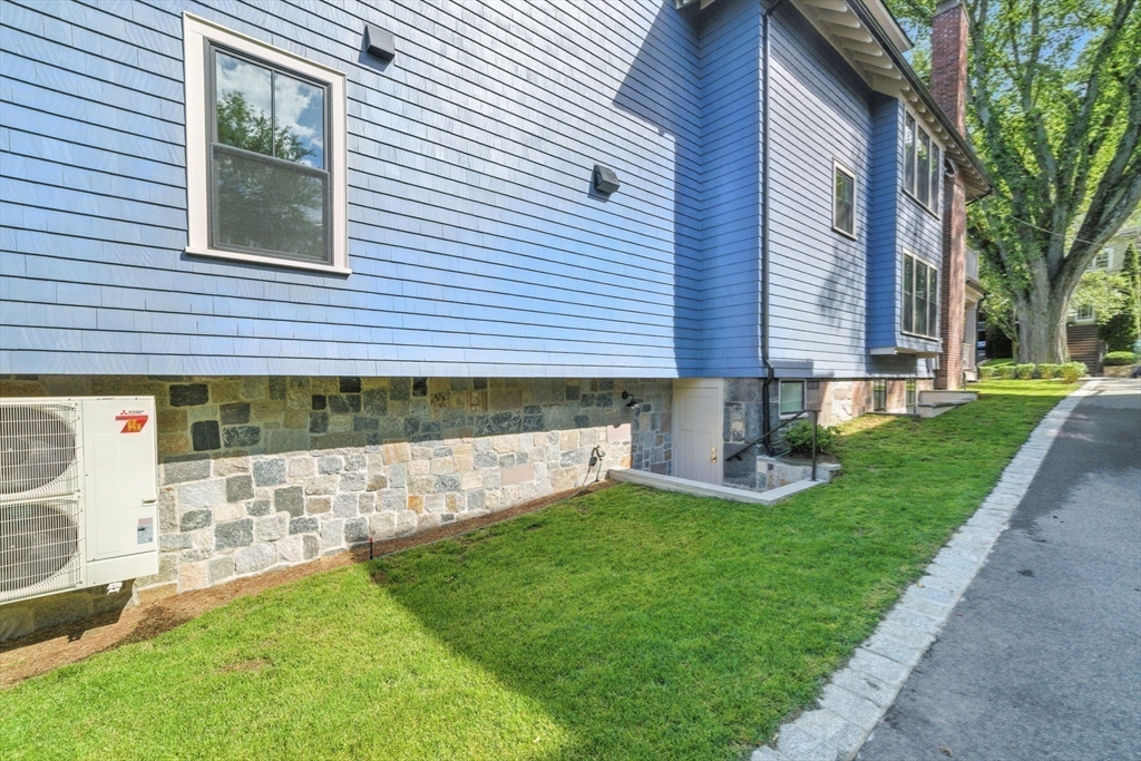 197 Winchester St. - Coolidge Corner