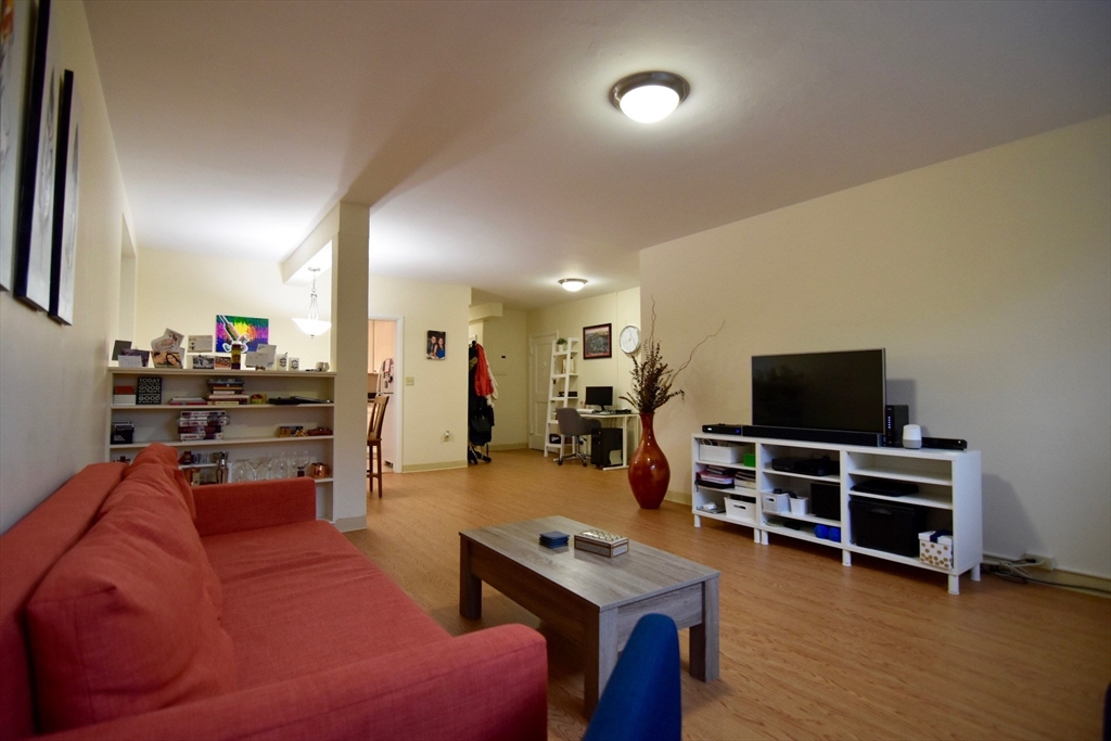 49 Green - Coolidge Corner