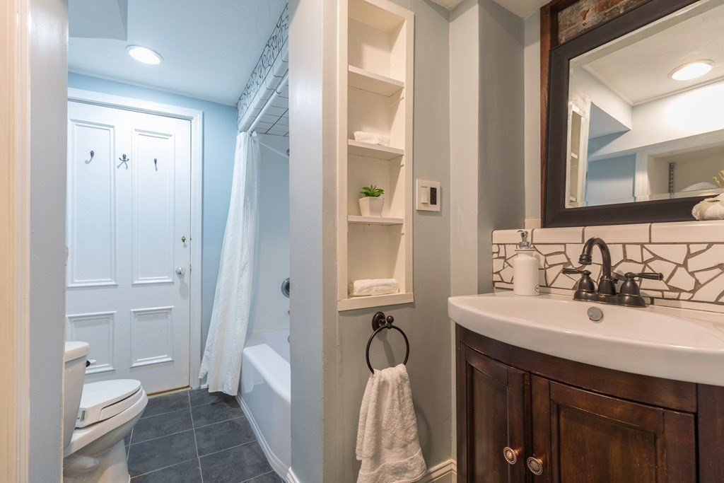 80 Mount Vernon - Beacon Hill