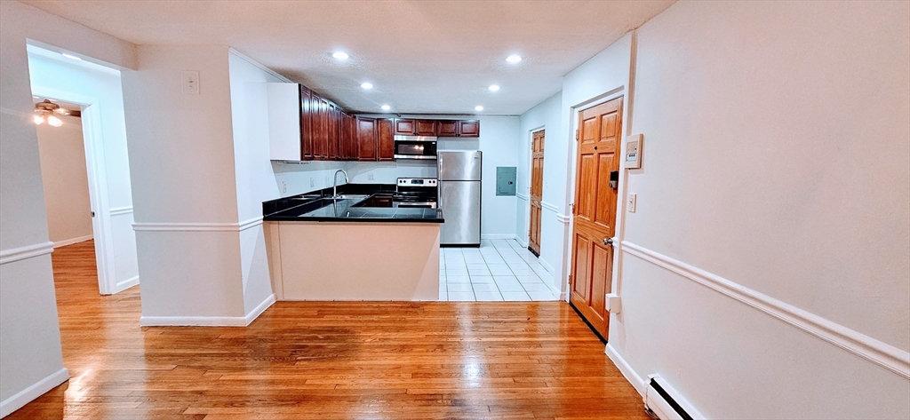 7 Oakcrest Rd. - Hyde Park