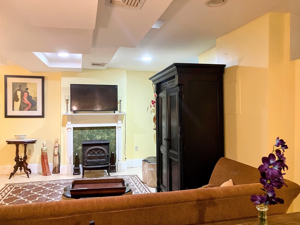 366 Walnut Ave. - Roxbury