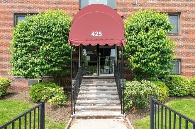 425 South Huntington Ave. - Jamaica Plain