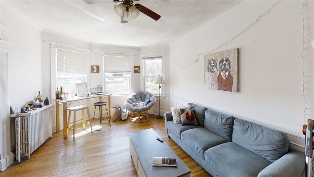 1504 Commonwealth - Brighton