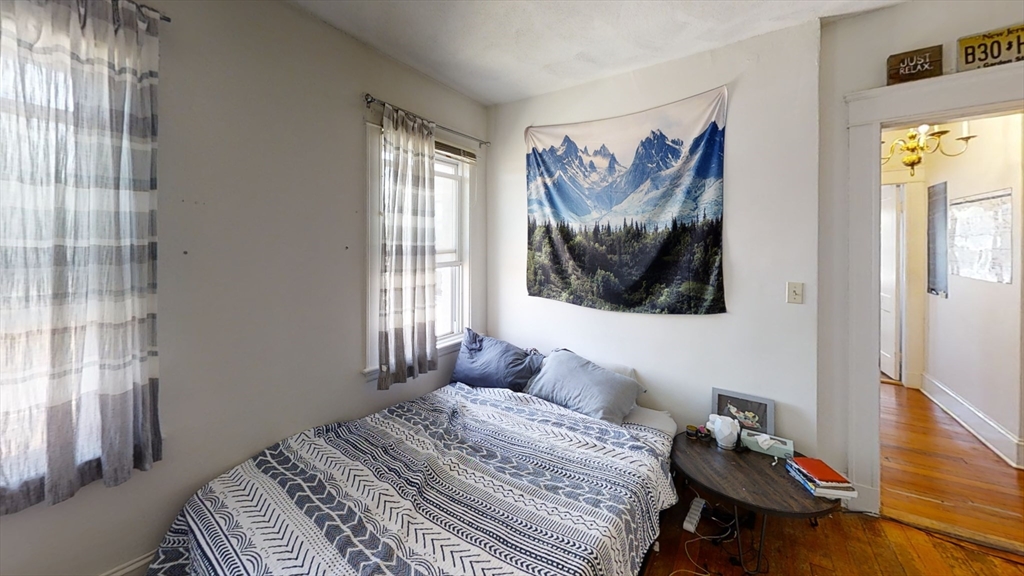 1504 Commonwealth - Brighton