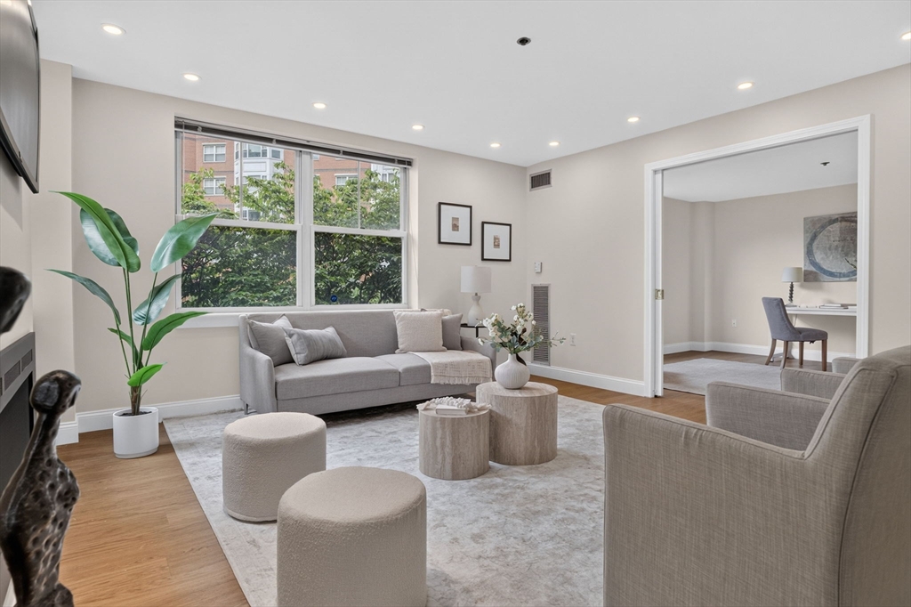 150 Staniford St. - West End