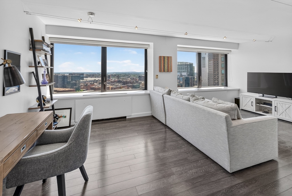 85 East India Row - Waterfront
