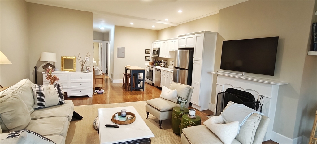 387 Beacon St. - Back Bay