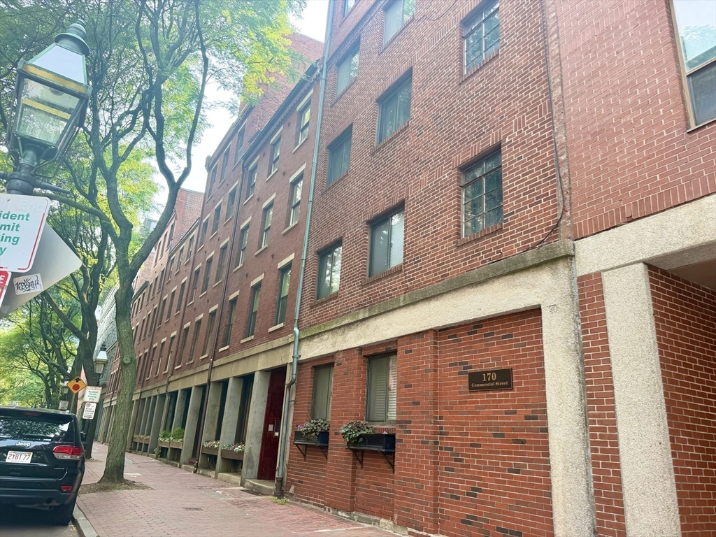 170 Commercial St. - North End