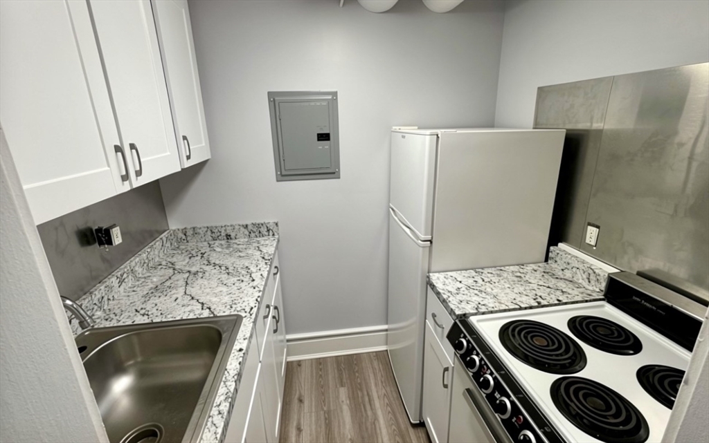 174 Bay State Rd. - Kenmore